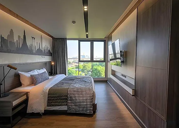 Hotel We Riverfront 4*