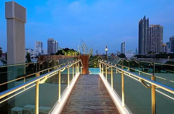 Hotel We Riverfront 4*