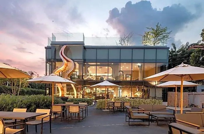 We Riverfront Hotel Bangkok